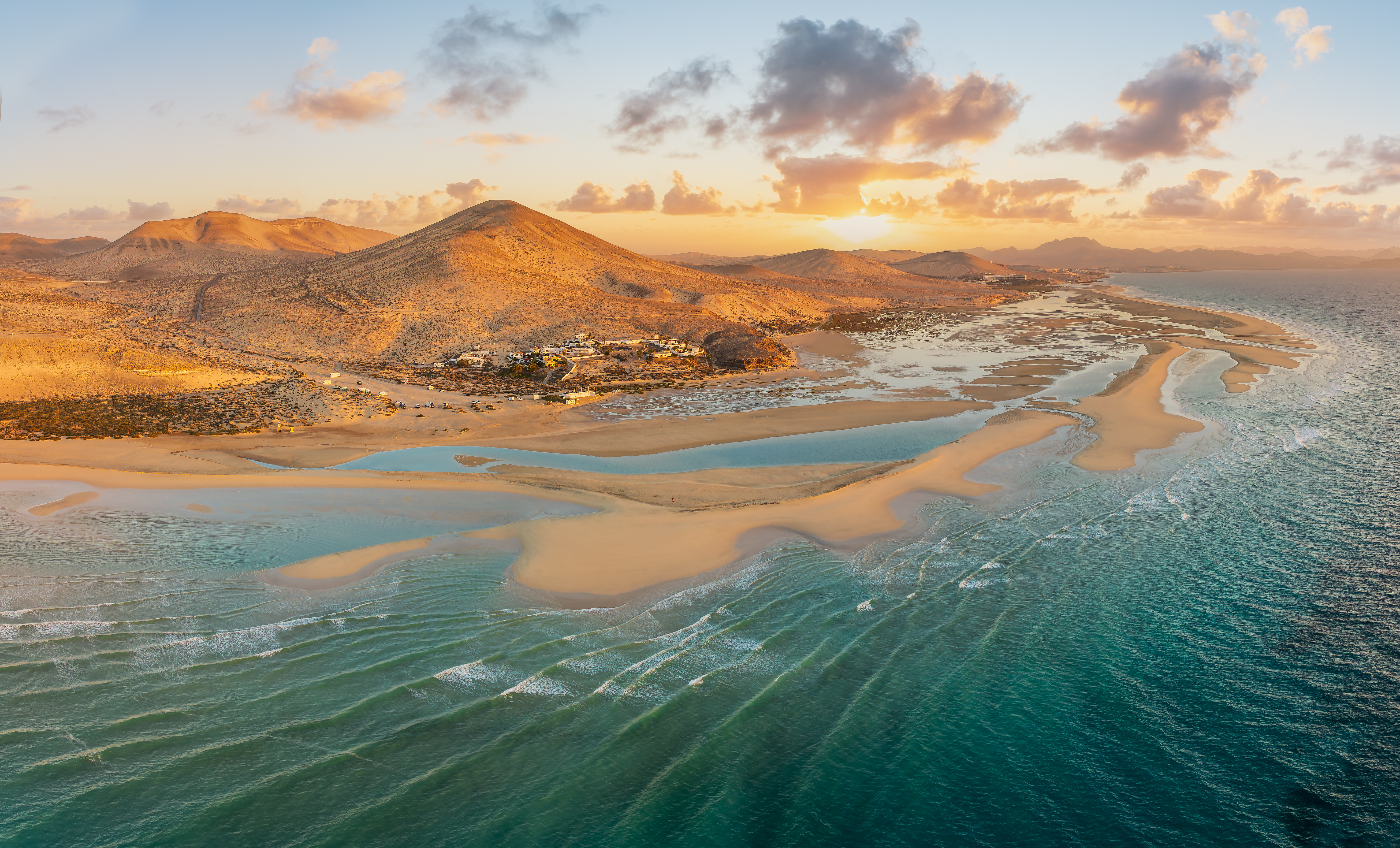 Playa de Sotavento bei Sonnenaufgang auf Fuerteventura