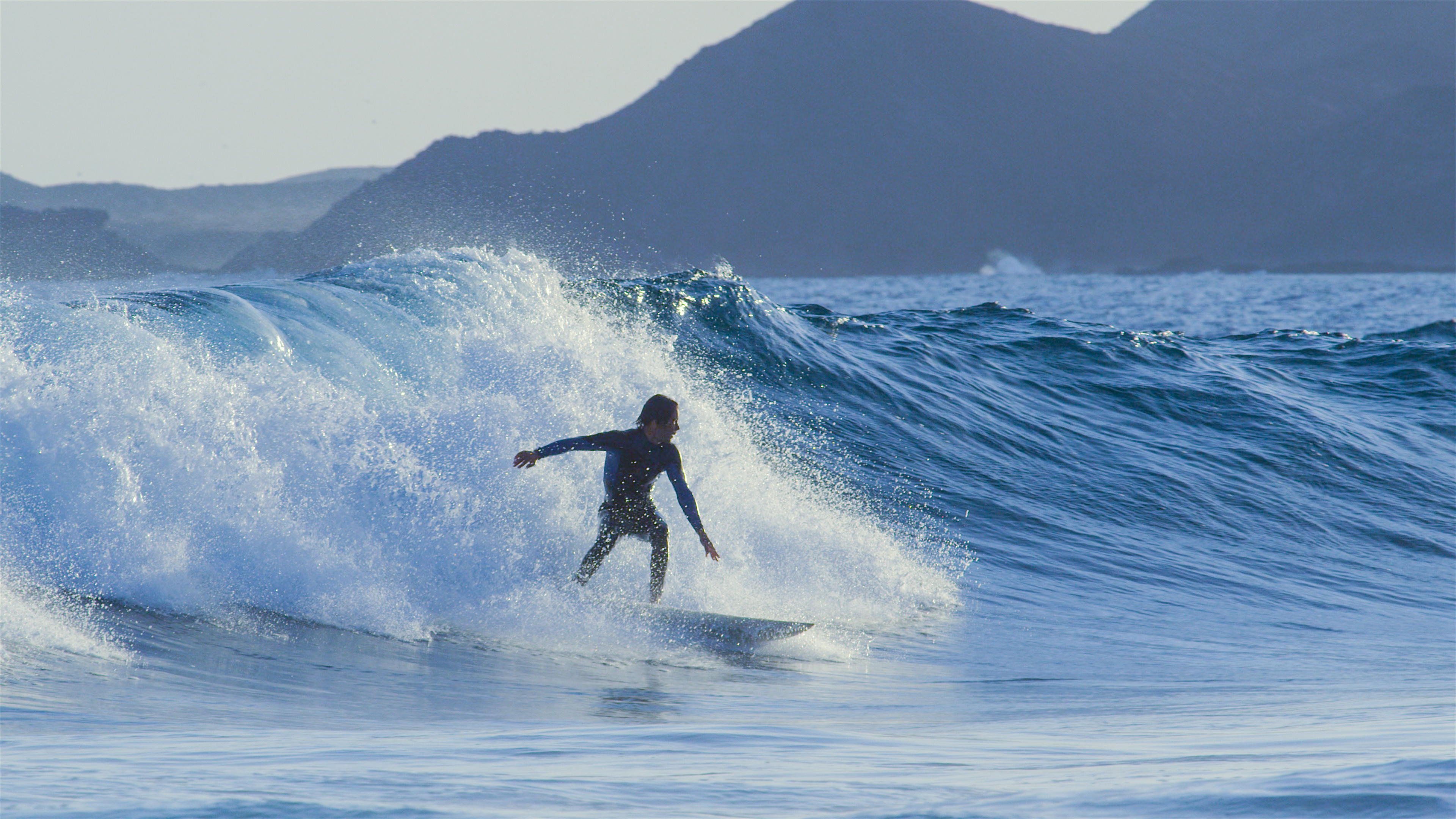 Surfer Welle Fuerteventura