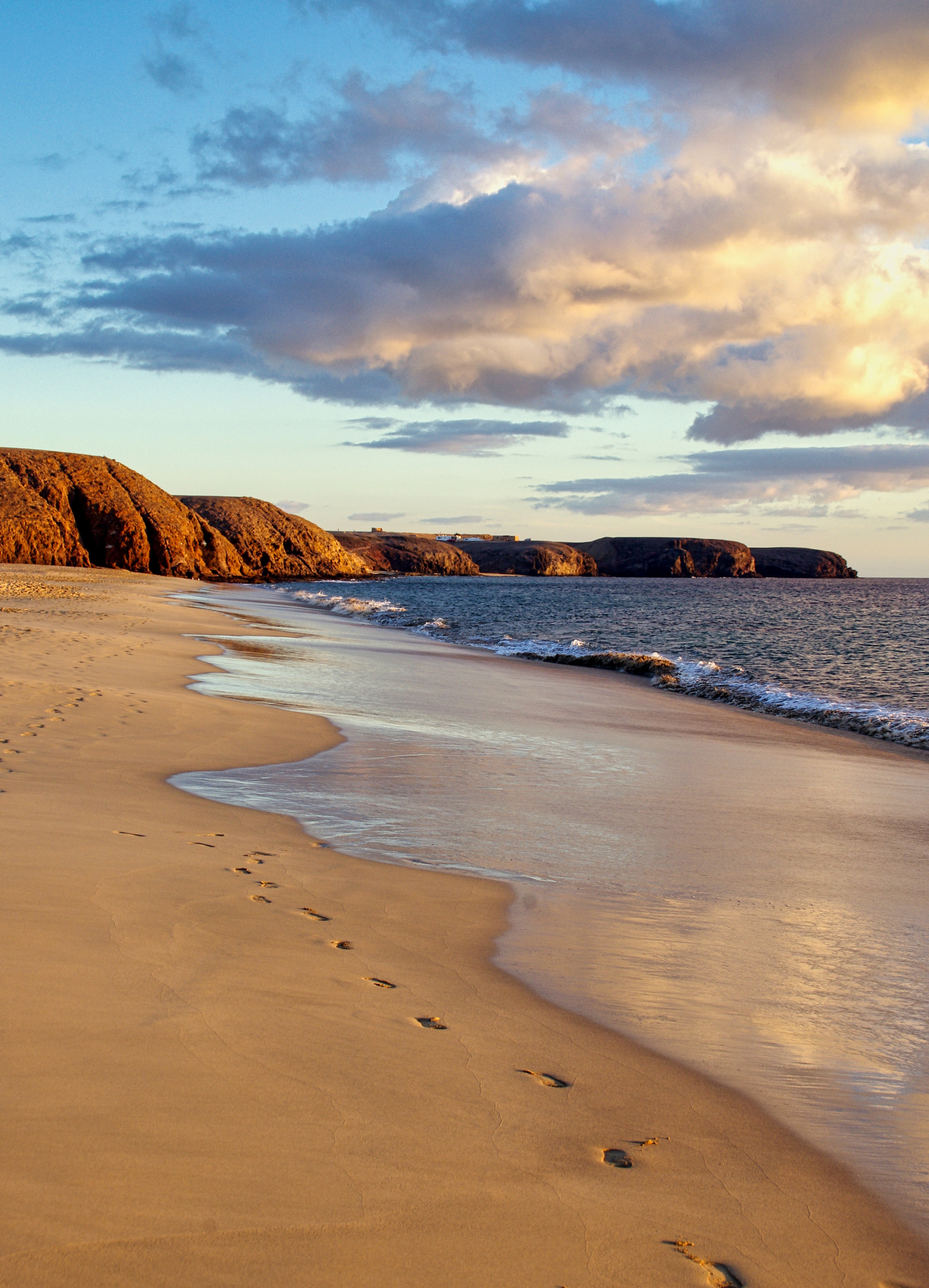 Playa Blanca Strand Felsen Blau Lanzarote